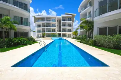 Image de Stunning New BeachFront Condo