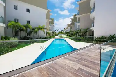 Image de Playa Coral 2 Bdr Luxury Apartment