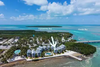 Image de The Snook House at Tarpon Point  ~ 4 Bed/4 Bath Oceanfront Home