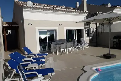 Image de Casa Lema - New Villa & Pool with sea view. Only 8 minutes walk to Salema Beach.
