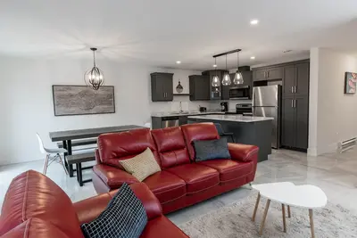 Image de ⋆Charming, modern, luxury house with garage⋆