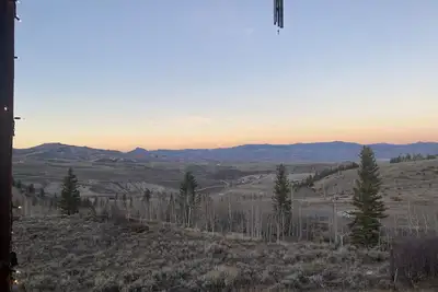 Image de Cozy Cabin with Jaw-Dropping views of Gore Pass