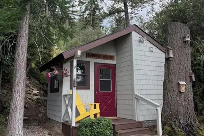 Image de Peaceful newly renovated 1 bdrm cottage near owner occupied deep water lake home