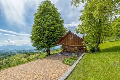 Image de Old House Knezovo With Lovely View, Sromlje, Slovenia