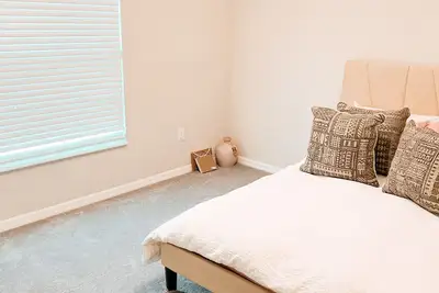 Image de The house by the river