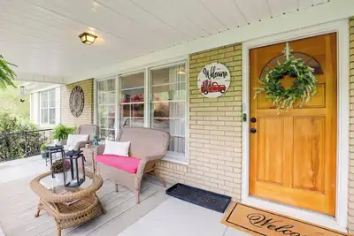 Image de Fire Pit & Game Room: Family Home in Marshall