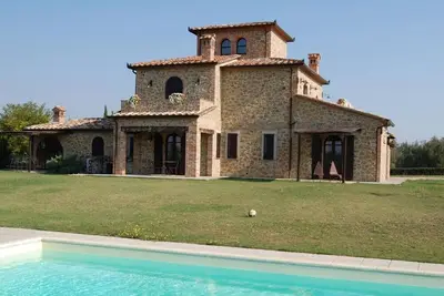 Image de Independent farmhouse with 7 bedrooms and Pool. Lago Trasimeno