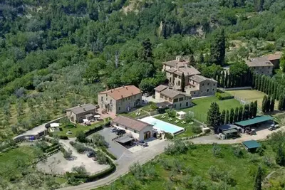 Image de Independent villa sleeps 26 composed of 7 apartments.