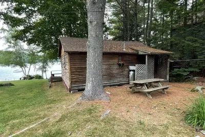 Image de Sebago Lake Shorefront With Dock