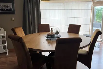 Image de Chalet De Luxe Pour 5 Personnes À Distance De Marche De La Mer Et De La Plage
