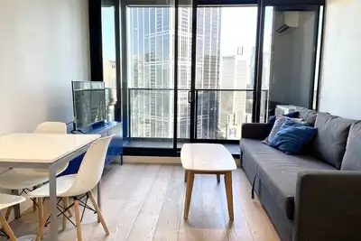 Image de Empire of Melbourne by Readyset Apartments!