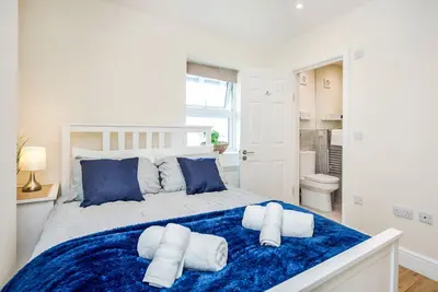 Image de Stunning, Modern, Spacious Flat with Free Parking, Rural