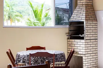 Image de Incrível casa com churrasqueira em Ubatuba/Sp