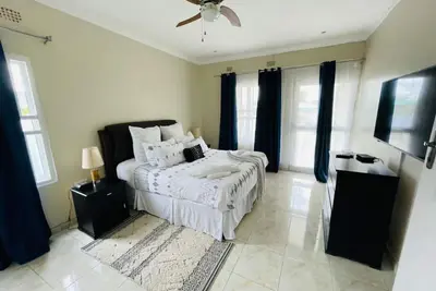 Image de Three bedrooms cozy family home all rooms airconditioned