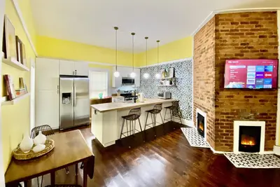 Image de Cozy Victorian in the Center of downtown Morganton (Dog Friendly! )