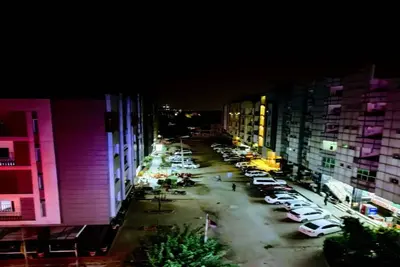 Image de E-11, 3-Bedrooms Luxury and Private Apt W/King Beds and Peace.