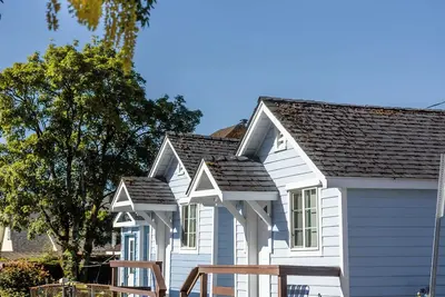 Image de Cottages on Monastery – A Downtown Sitka Retreat