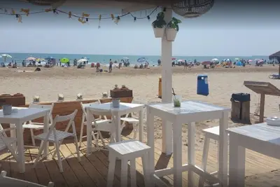 Image de New Luxury Beachfront Apartment