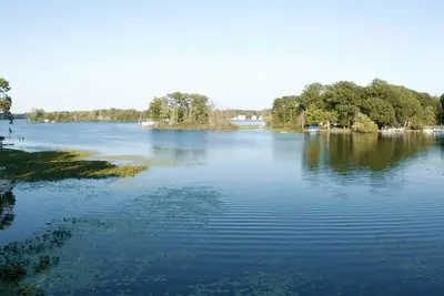 Image de Lake Front @ Pine Lake w/ Kayaks & Paddle Boat