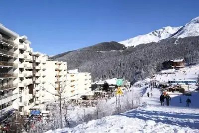 2 pièces au pied des pistes résidence Les Ayes