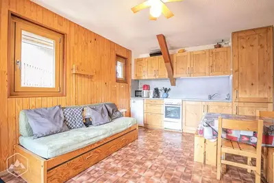 Image de Proche des pistes avec belle vue sur les montagnes.