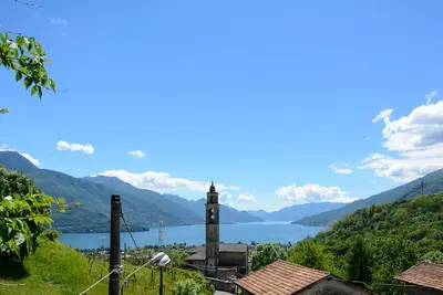 Image de Beautiful lake view apartment in Gravedona - Larihome