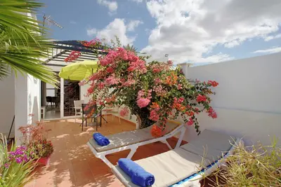 Appartement 'Bungalow Aloe Dunas' avec jardin, piscine partagée et Wi-Fi rapide