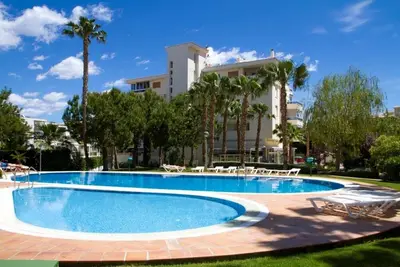 Appartement Coliseo Spaniahome avec balcon, piscine partagée et Wi-Fi