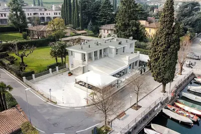 Image de Appartement 'Gran Fausto Bilo' avec vue sur le lac, Wi-Fi et climatisation