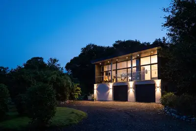 Image de Modern, open plan property outside Exeter \nand the coast, with stunning views.