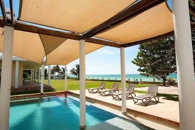 Image de Stunning beachfront Suites Wi-Fi East of Progreso