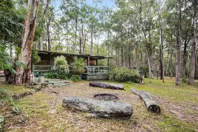 Image de Song Bird - Nestled in a peaceful bush setting lies this tranquil getaway