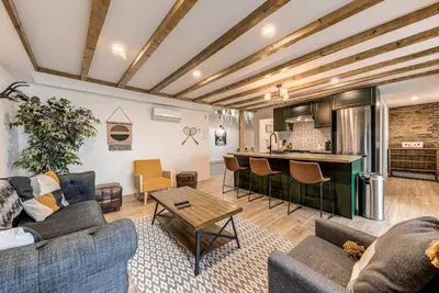 Image de Spectacular 3 Bedroom Old Quebec Penthouse