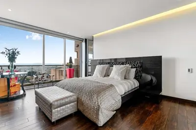 Image de Luxury apartment in Rosales overlooking the hills and the city