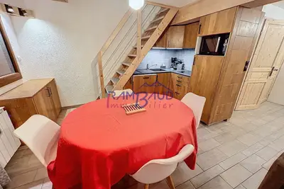 Image de 3 pièces** - 6 pers - Pied de Piste - parking  couvert - wifi