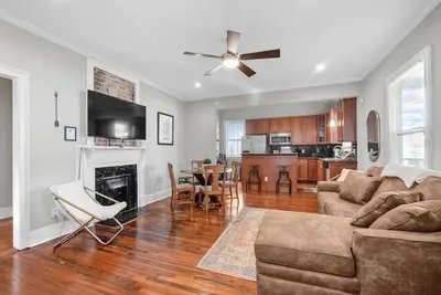 Image de Charming 3 Bed Bungalow Blocks from Uptown