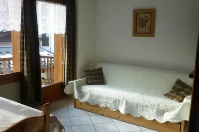 Image de À 50m des pistes de ski, 1er étage, balcon, casier à ski, 35m², Valloire