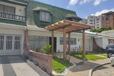 Image de Large, elegant and central house in Pereira, ideal for your rest! ! ! !