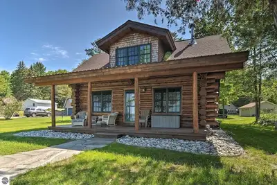 Image de Cozy Cabin on Lake Manistee
