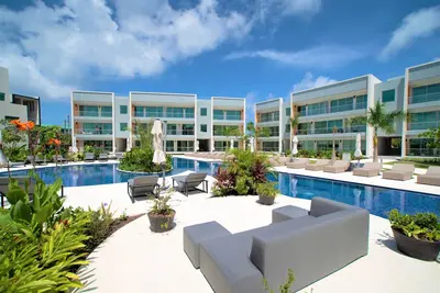 Image de Cayman Luxury Rentals at One Canal Point