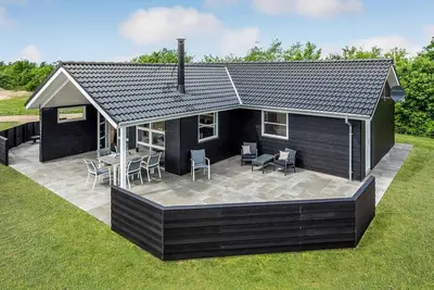 Image de Superbe maison Ă Tarm avec sauna