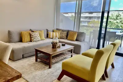 Image de Tropical 1br  Condo Infinity, Gym & Bar Close To The Beach!