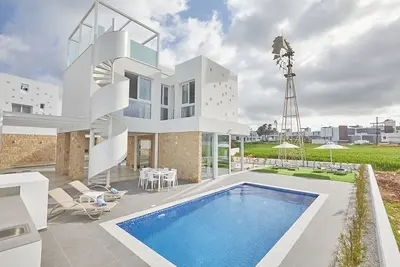 Protaras Vie Bleu Villa Vb15 -  a villa that sleeps 7 guests  in 3 bedrooms
