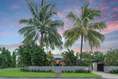Image de Sweet Creek Cottage, Palm Cove, 200m to Beach, Heated Pool, Pets