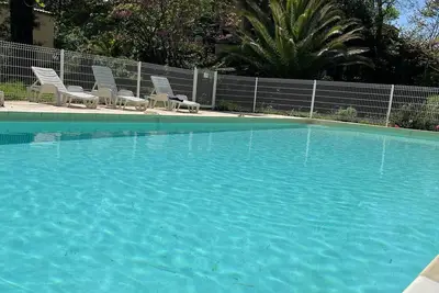 Image de 2 Bedroom Apartment in Alignan-du-Vent