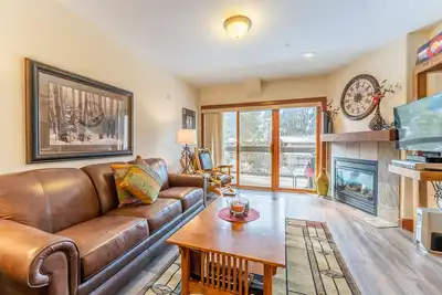 Image de Private Balcony with Mountain Views; Close to Base Area & River Run Village!
