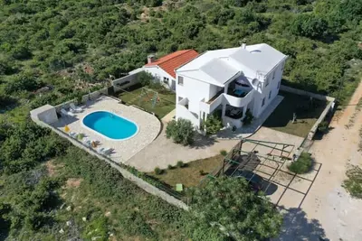Image de Summer House Amon for 8 Guests with Private Pool and Grill Area