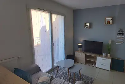 Image de Appartement T3 avec terrasse, 2 chambres, 5 minutes de la Mer