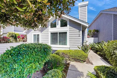 Image de Beach Getaway with Furnished Patio & Full Kitchen + Shared Pool & Spa