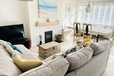 Image de Modern and Luxurious Beach House, New Refurb